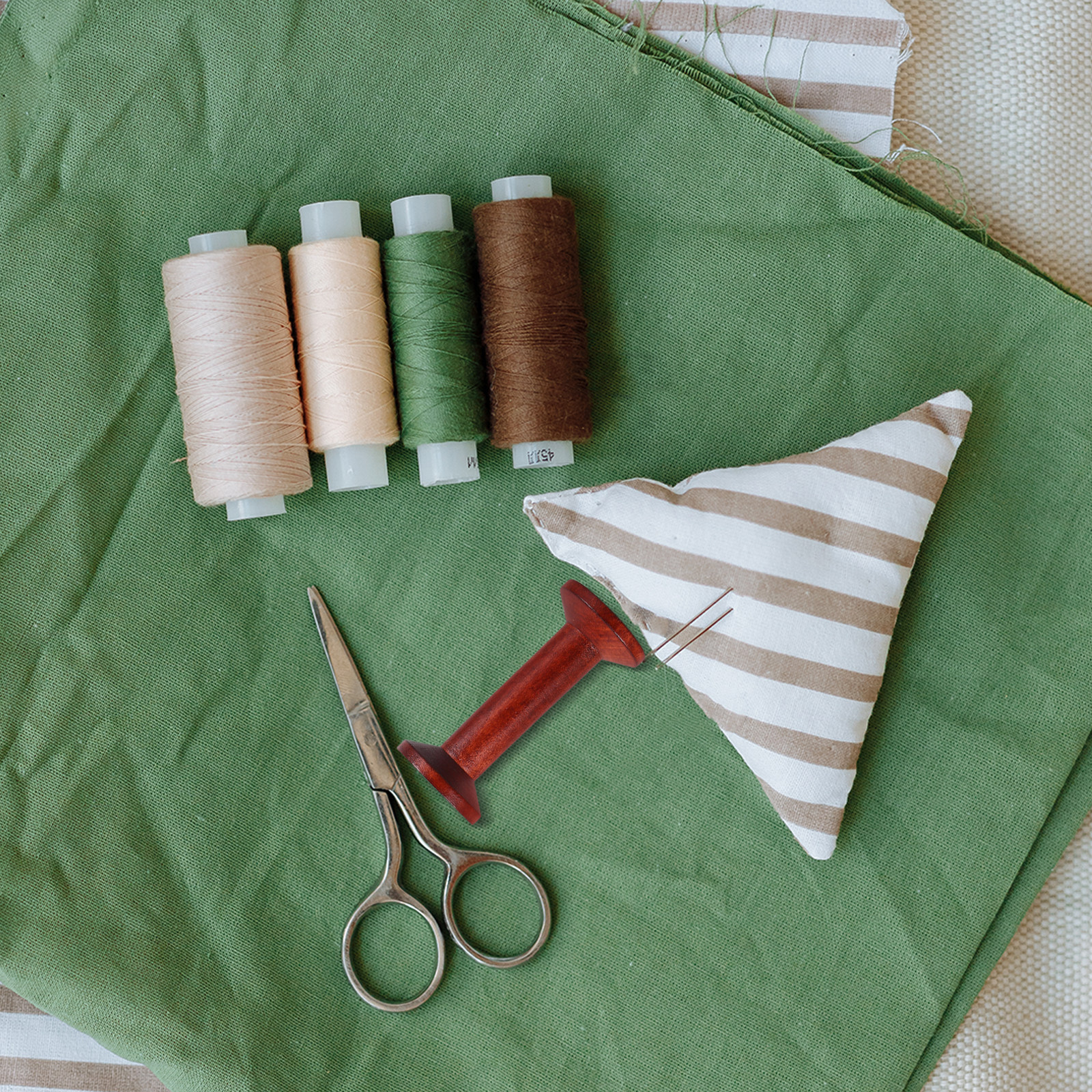 Embroidery Craft - 6Pcs Wooden Empty Spools for Crafts