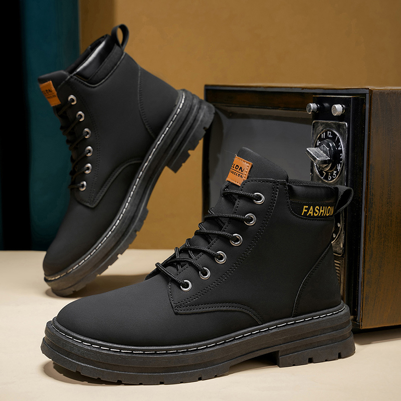 2025 Men's New Classic Mid-Cut - Guipure Lace Panel incelemesi ve fiyatı