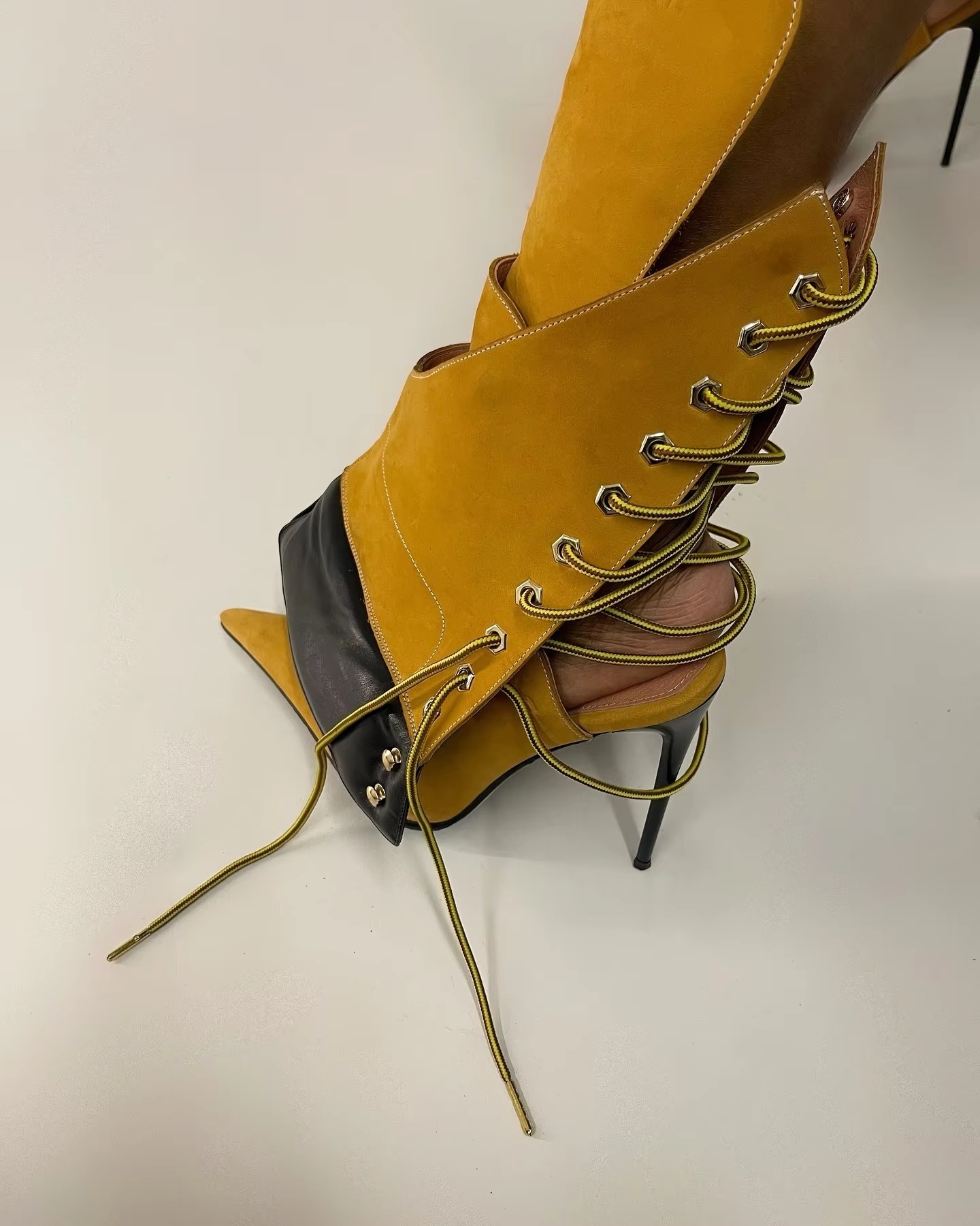 Gladiator Heels Patchwork Fron - Guipure Lace Panel incelemesi ve fiyatı